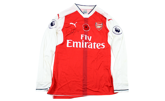 Original getragene & signierte Poppy Arsenal Trikot von Alexis Sanchez!