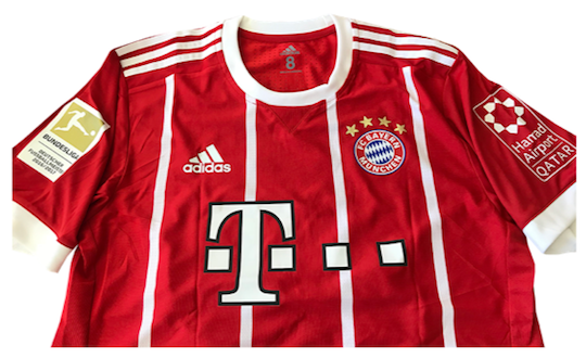 Original signed FC Bayern jersey by Mats Hummels on front