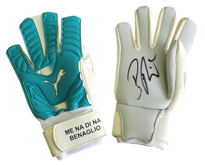 Original signed goalkeeper gloves by Diego Benaglio