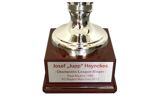 replica UEFA Champions League trophy signed by Jupp Heynckes replica UEFA Champions League trophy signed by Jupp Heynckes