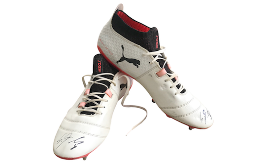 Original signed football boots by Simon Terodde