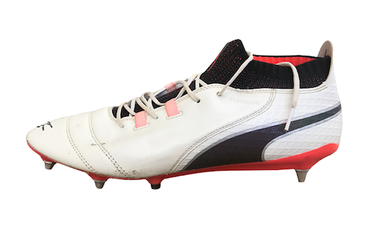 Original signed football boots by Simon Terodde