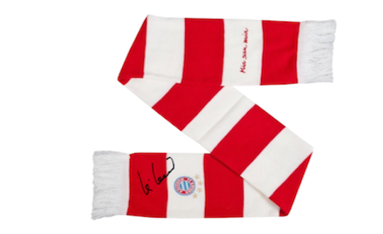 original signed FC Bayern Munich scarf by Uli Hoeneß