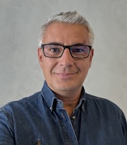 Lajos L.
