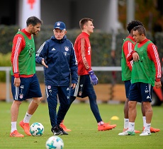 Trainer Jupp Heynckes - FC Bayern München Training